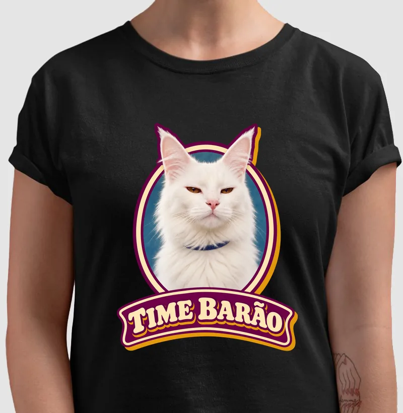 Camiseta preta com a estampa Time Barão